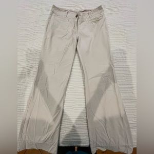 White/very light cream women’s pants